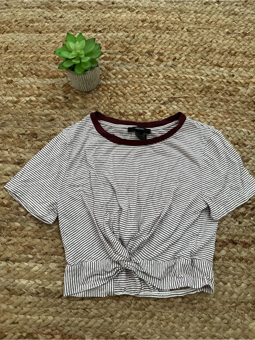 MAROON STRIPED CROP TOP